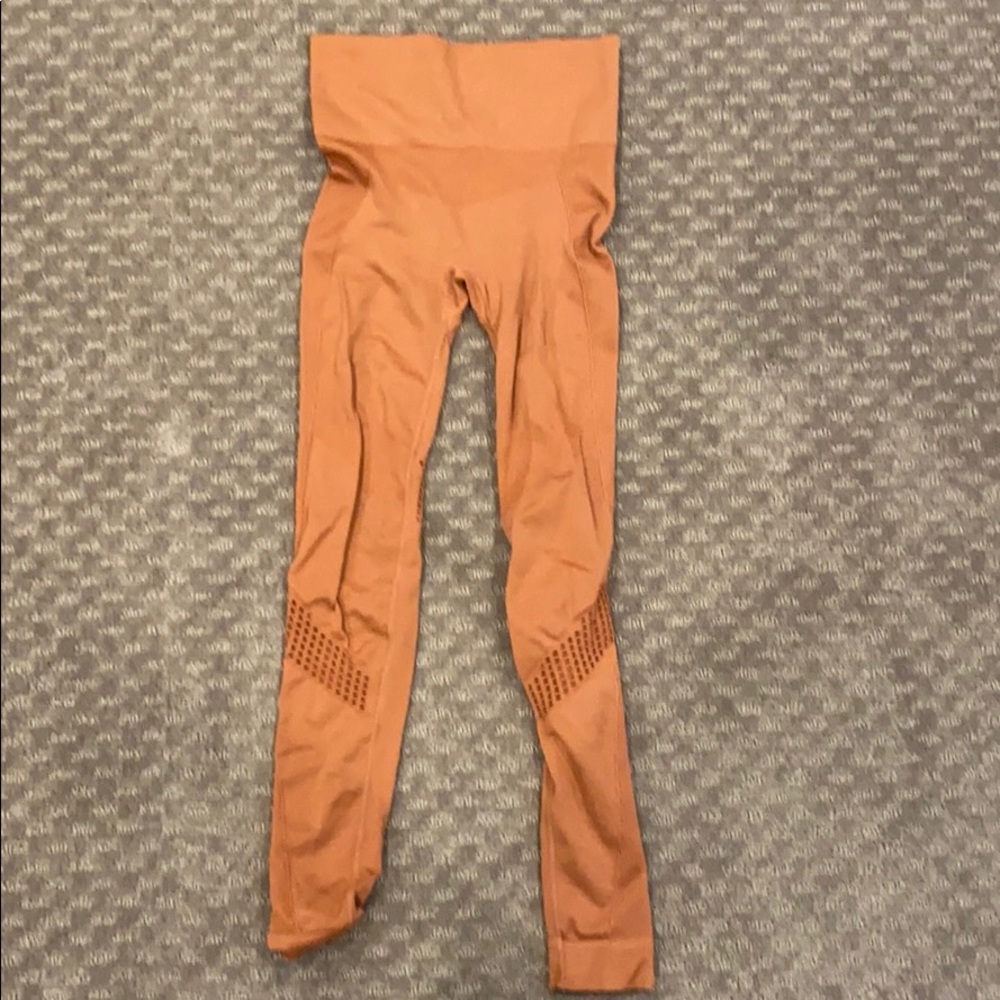 Alala Essential Seamless Tight - Pink Sand color